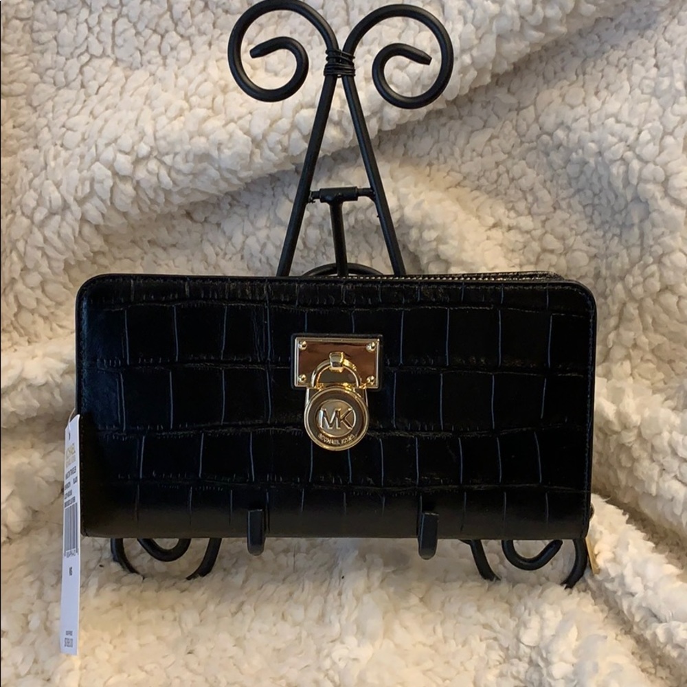 Michael Kors Hamilton Croc Traveler Wallet